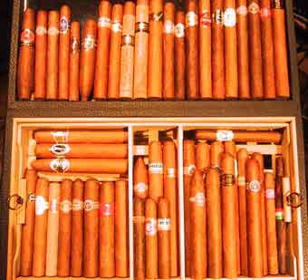 名古屋のバーcaballero Club Boss Collection Cigar